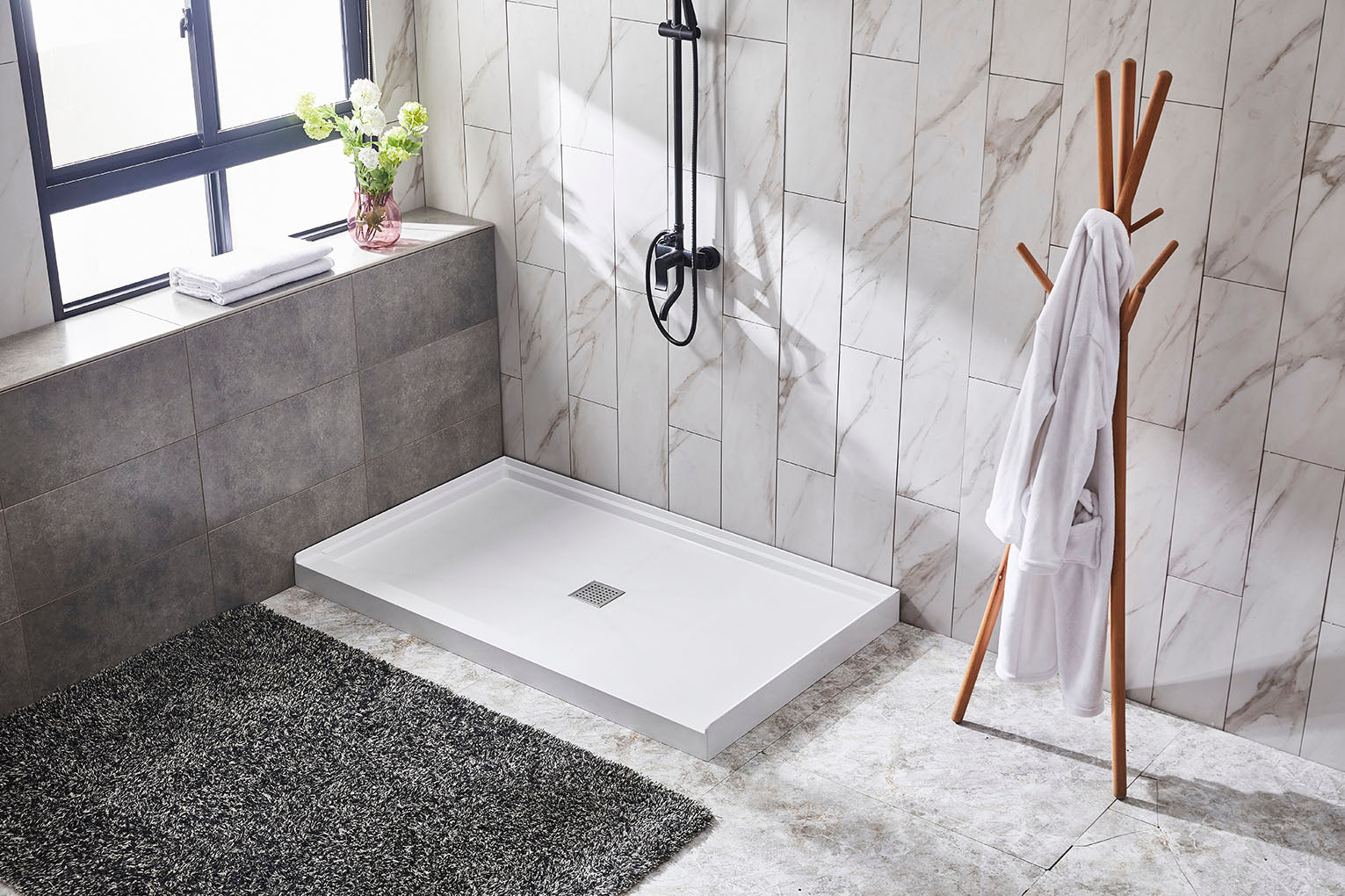 36 x 36 x 4 Single Threshold Shower Base White Center Drain
